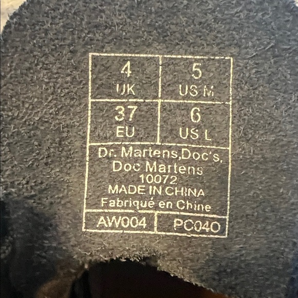 Rare NAVY DR MARTENS Smooth Leather Combat Boots - Picture 2 of 10